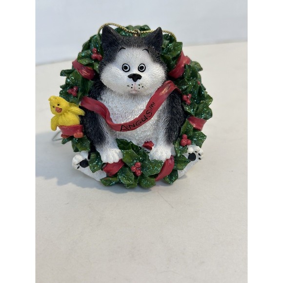 The San Francisco Music Box Company Cat Christmas Ornament Angus Stuck in Wreath - Picture 7 of 8